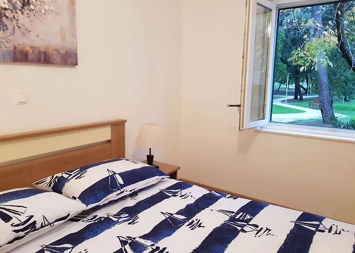 By The Sea Kastel Luksic, - 22651 Appartamento *